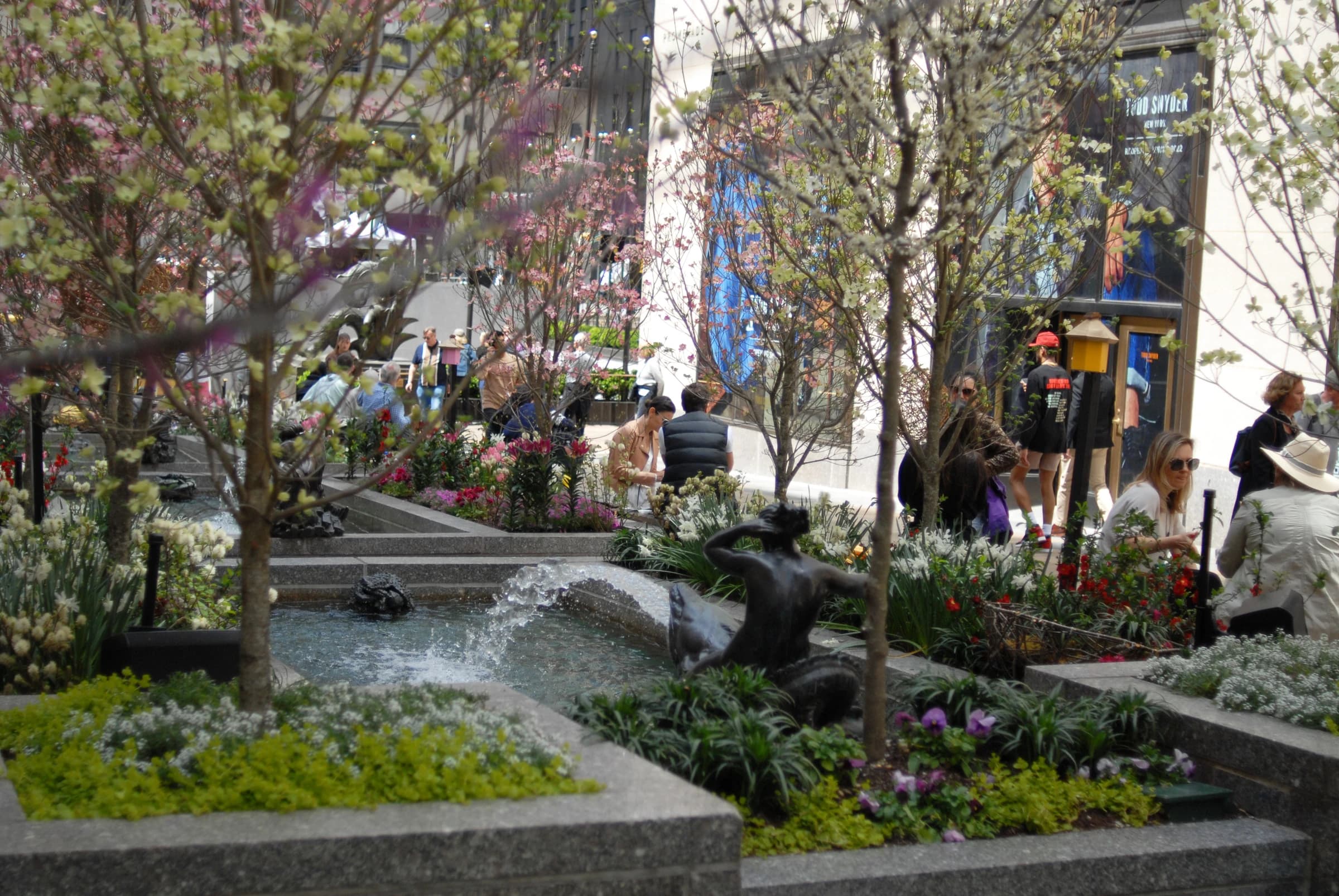 Summer Channel Gardens Rockefeller Center